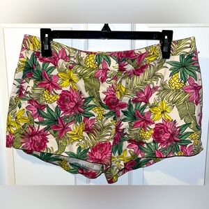 H&M Women’s 10 floral shorts pink green yellow
